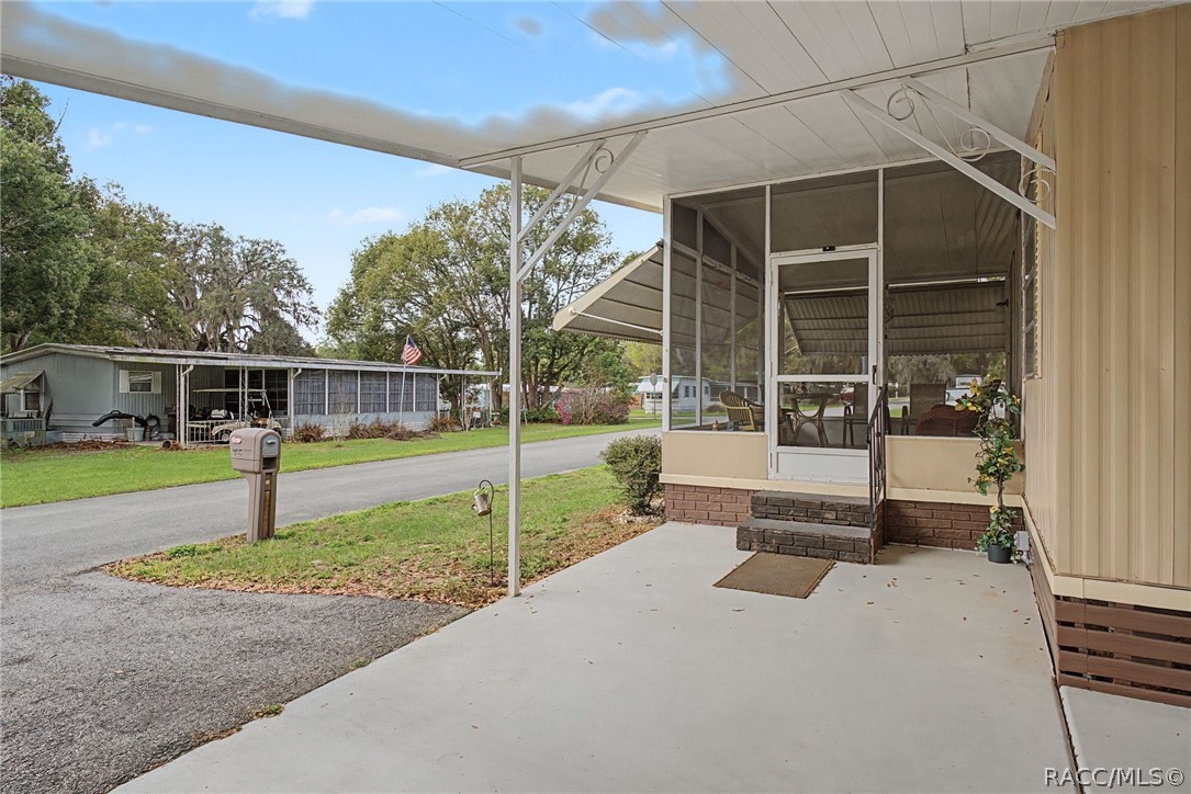 8245 E Lulas Lane, Floral City, FL 34436