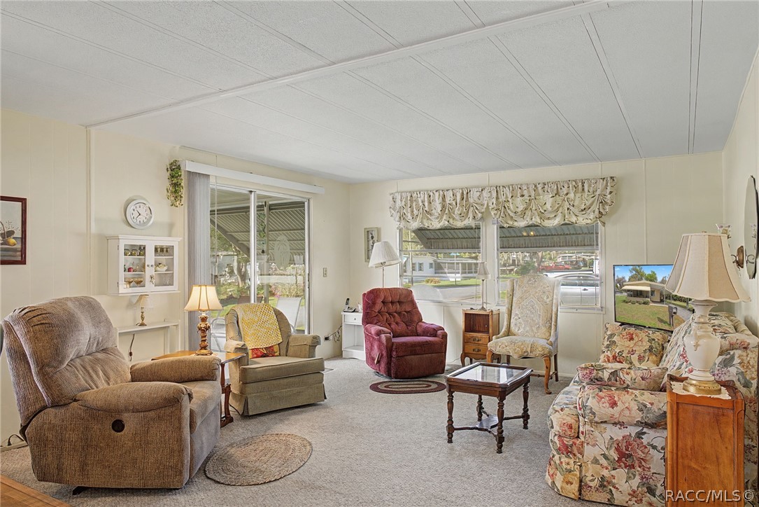 8245 E Lulas Lane, Floral City, FL 34436 8245 E Lulas Lane, Floral City, FL 34436