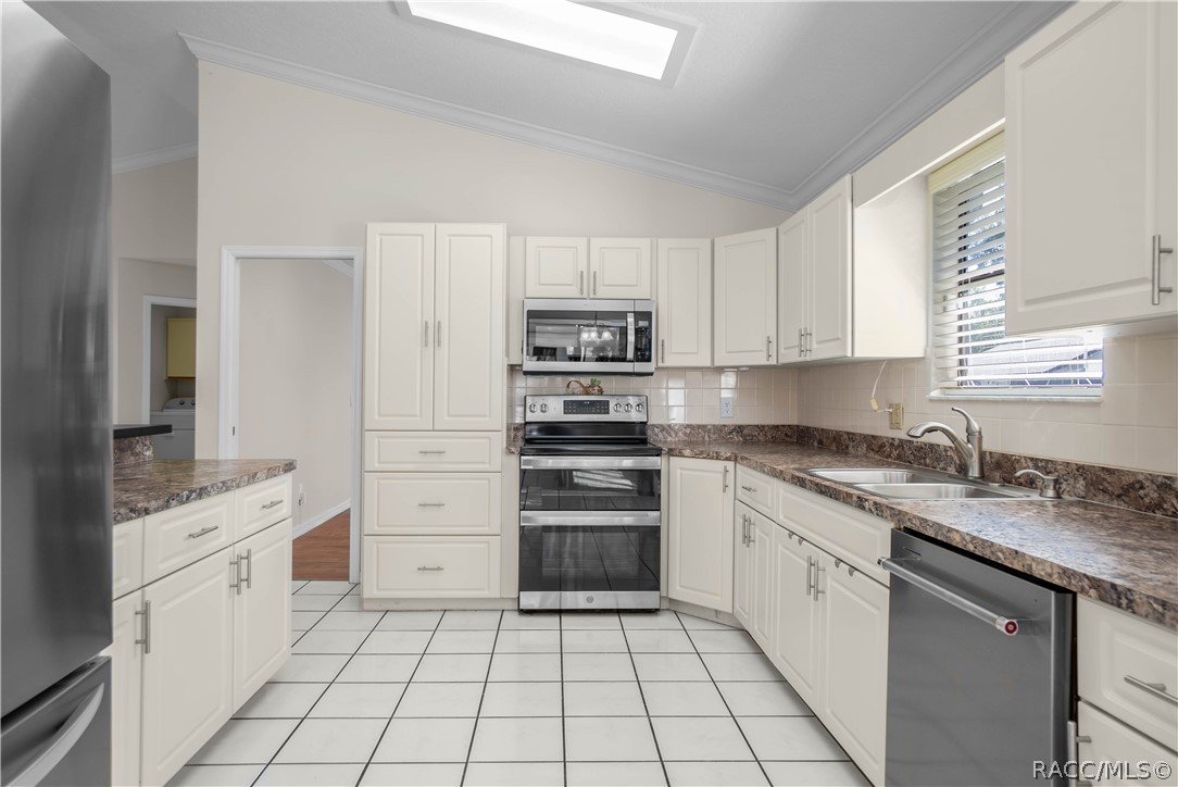 6282 W Lexington Drive, Crystal River, FL 34429