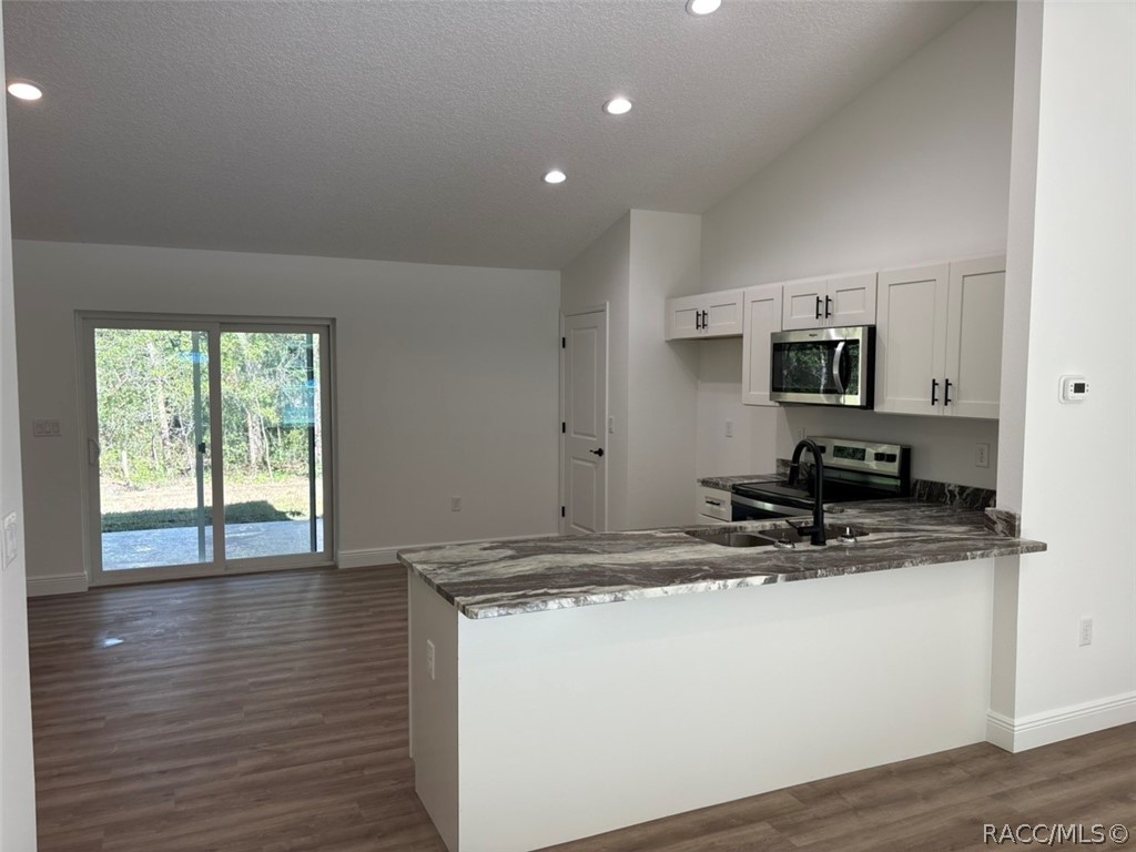 8460 N Pocono Drive, Dunnellon, FL 34434