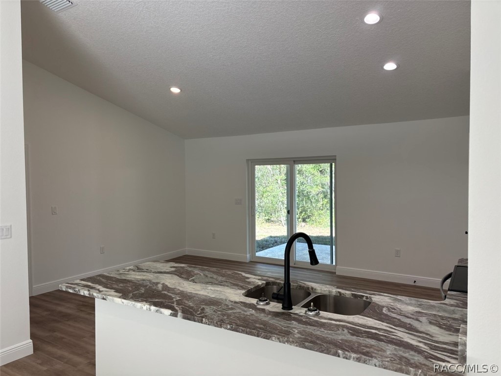 8460 N Pocono Drive, Dunnellon, FL 34434