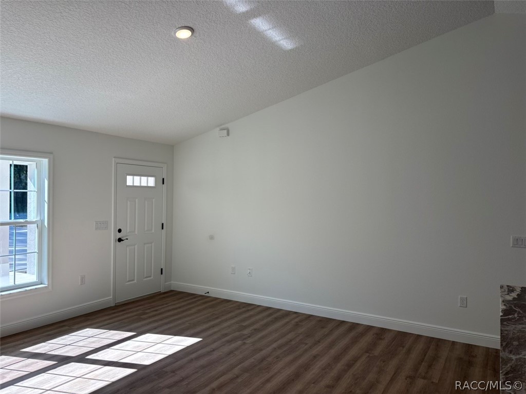 8460 N Pocono Drive, Dunnellon, FL 34434