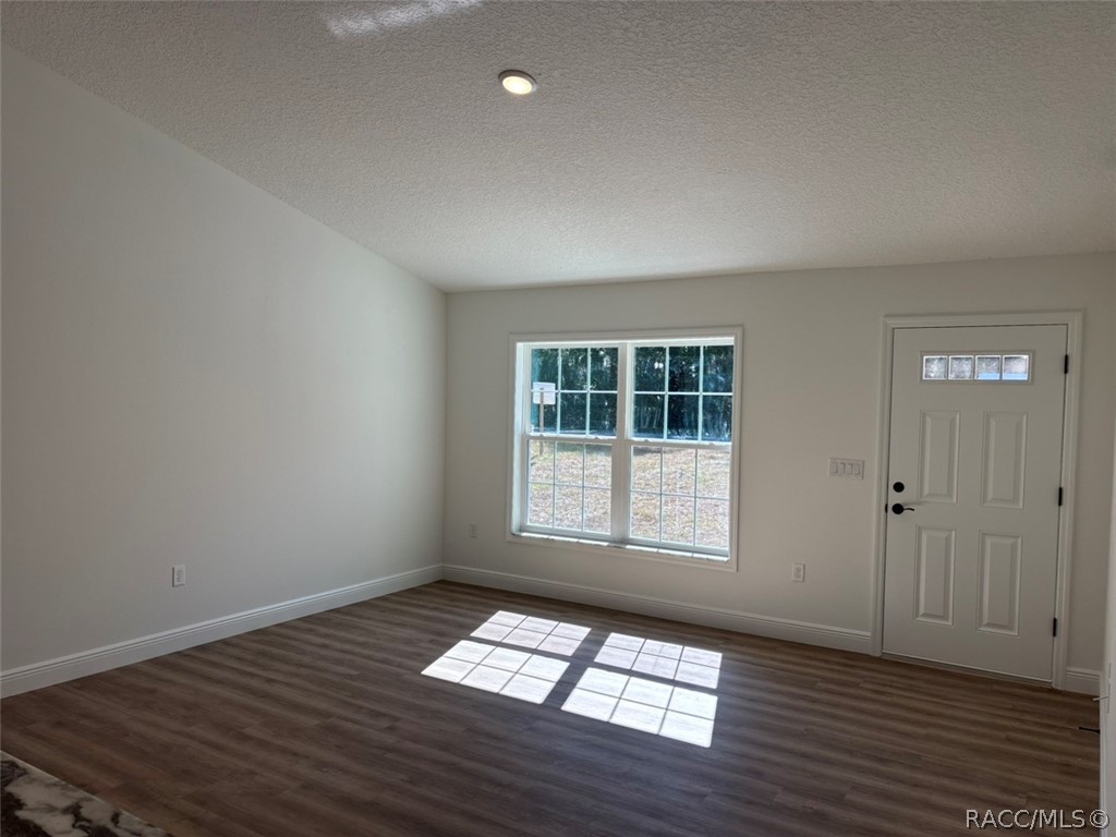 8460 N Pocono Drive, Dunnellon, FL 34434
