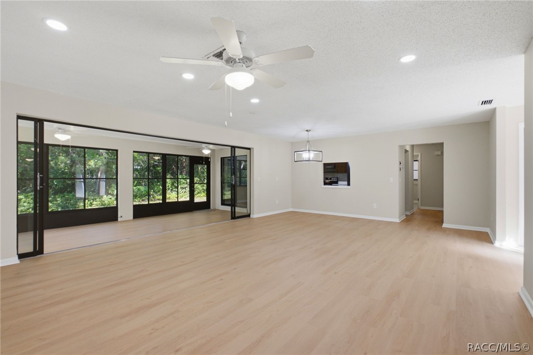 12 Sycamore Court E, Homosassa, FL 34446
