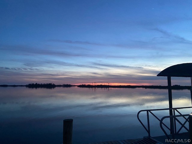 12018 W Bayshore Drive, Crystal River, FL 34429