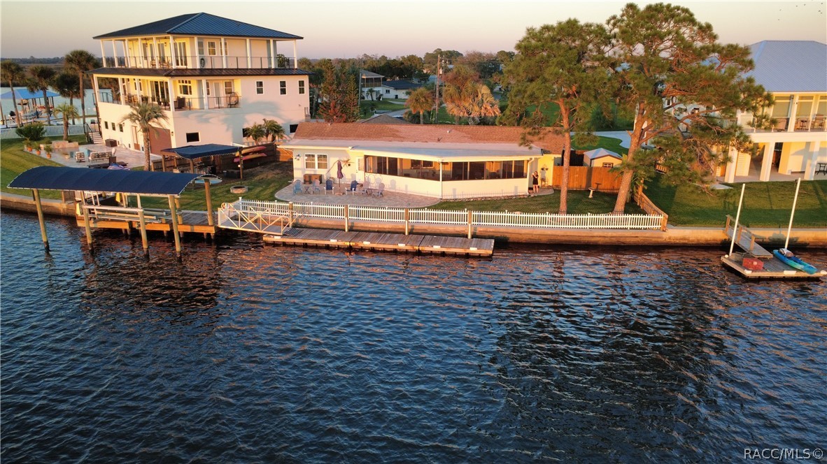 12018 W Bayshore Drive, Crystal River, FL 34429