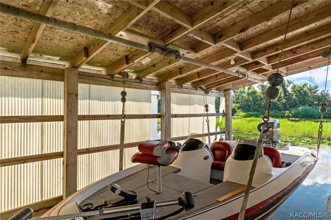 9122 E Point O Woods Drive, Inverness, FL 34453