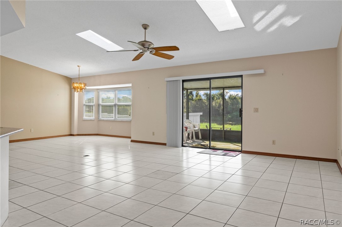 9122 E Point O Woods Drive, Inverness, FL 34453