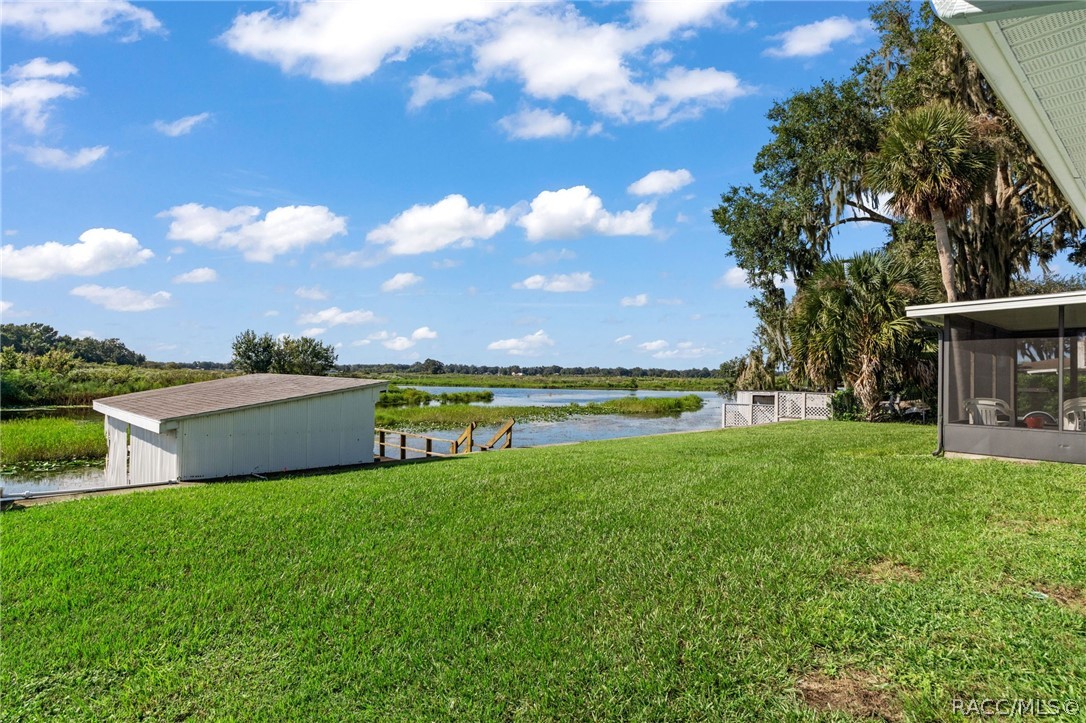 9122 E Point O Woods Drive, Inverness, FL 34453