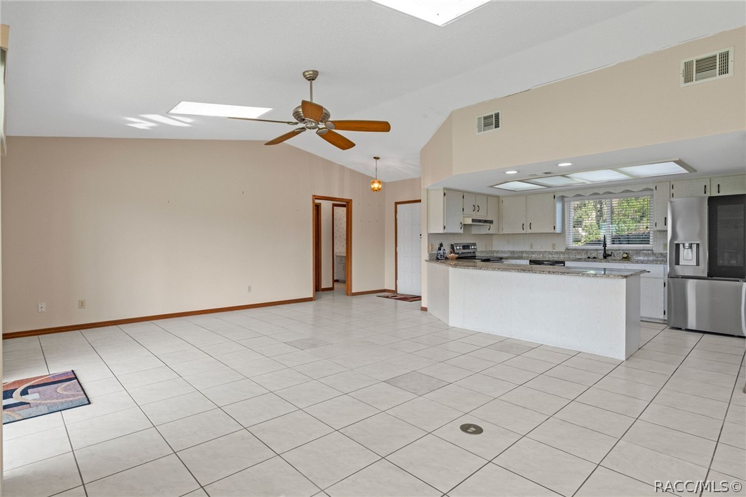 9122 E Point O Woods Drive, Inverness, FL 34453