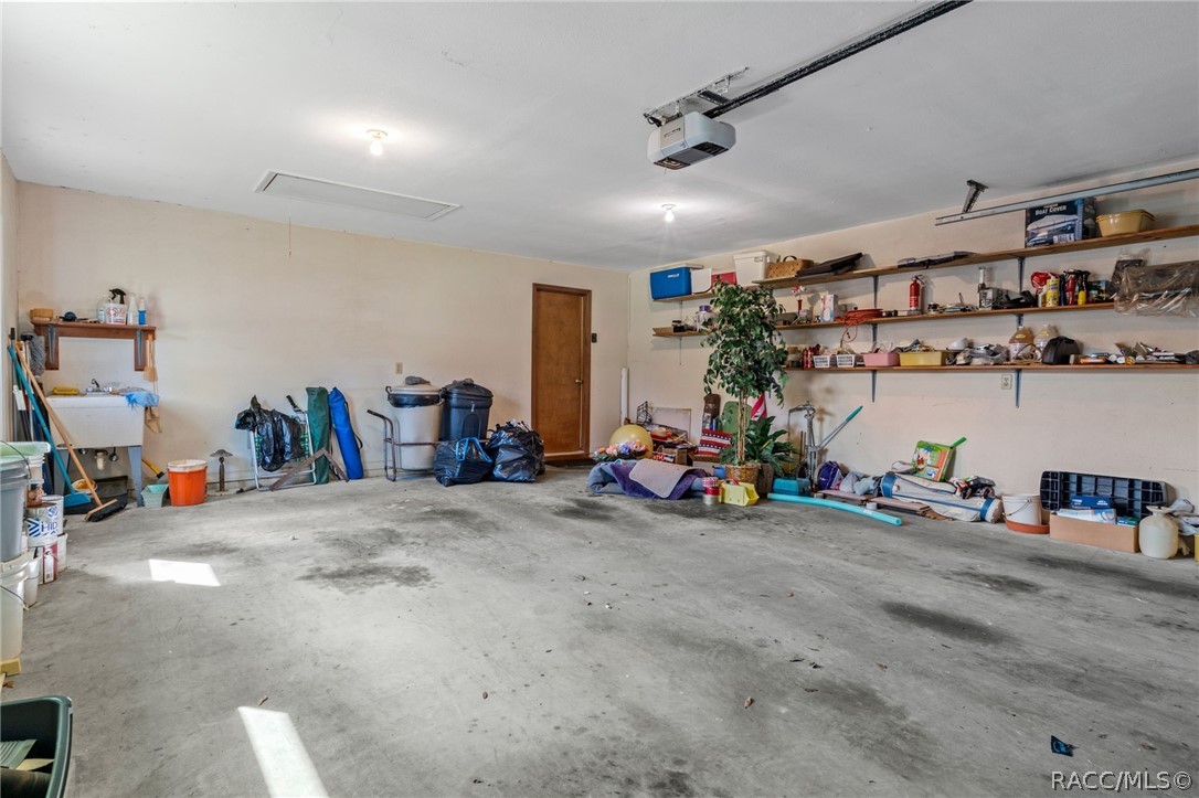 9122 E Point O Woods Drive, Inverness, FL 34453