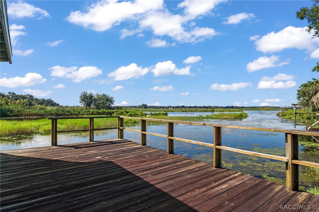 9122 E Point O Woods Drive, Inverness, FL 34453