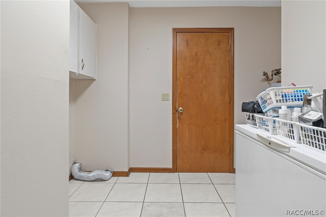 9122 E Point O Woods Drive, Inverness, FL 34453