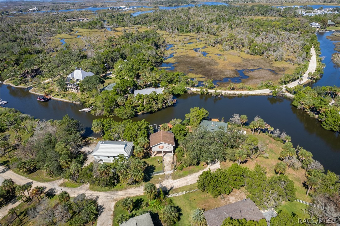 12009 W Gulf Breeze Court, Crystal River, FL 34429