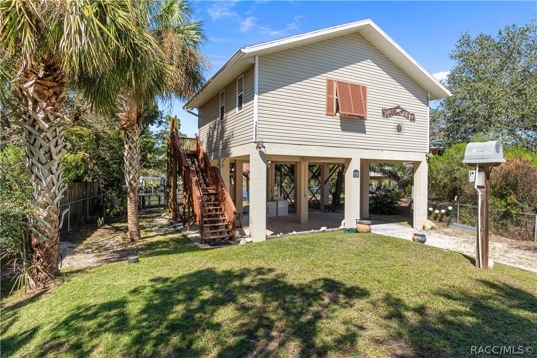 12009 W Gulf Breeze Court, Crystal River, FL 34429