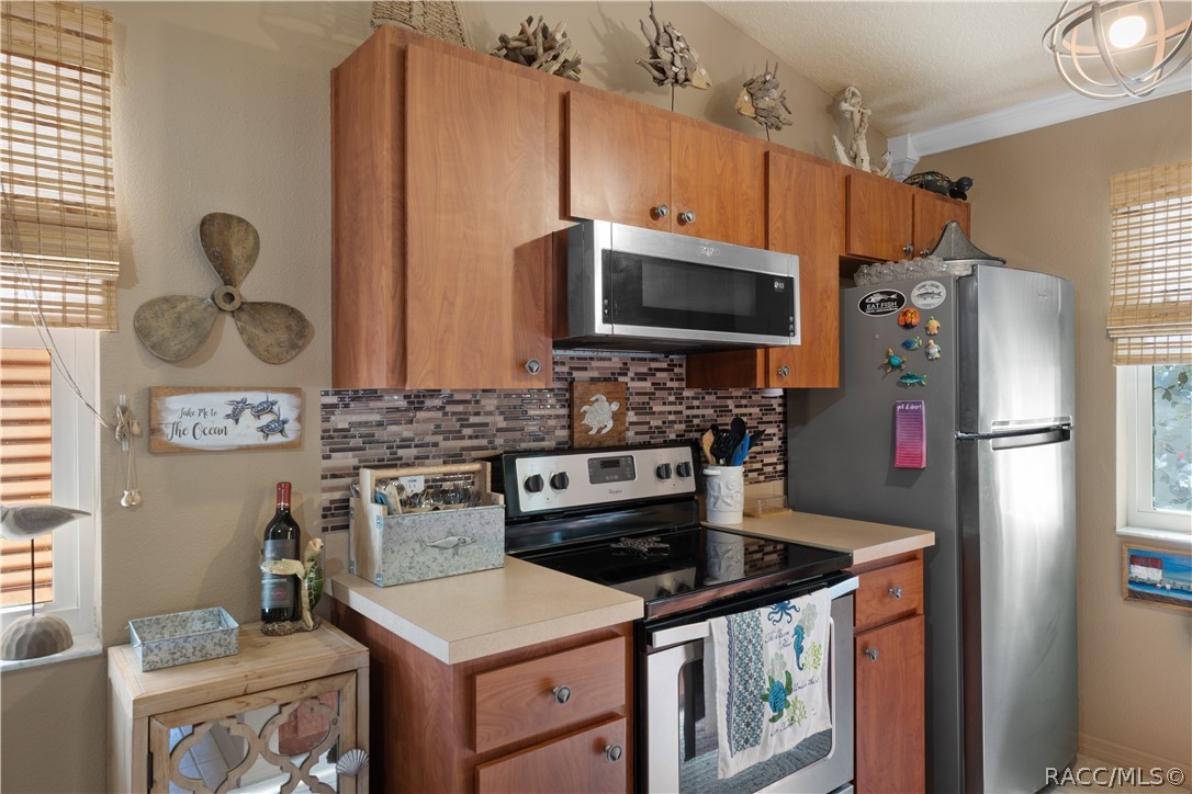 12009 W Gulf Breeze Court, Crystal River, FL 34429