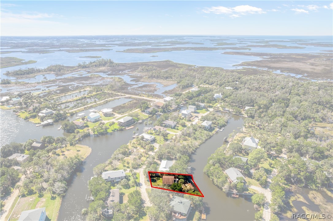 12009 W Gulf Breeze Court, Crystal River, FL 34429