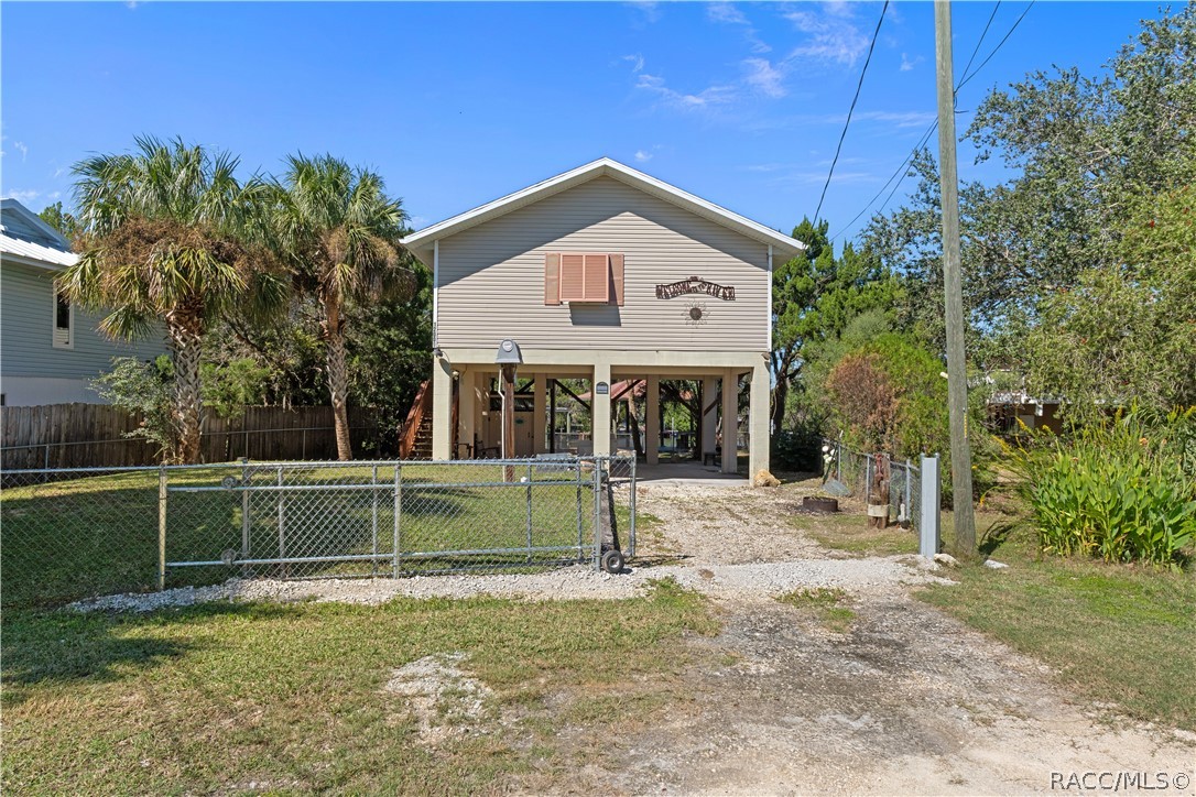 12009 W Gulf Breeze Court, Crystal River, FL 34429
