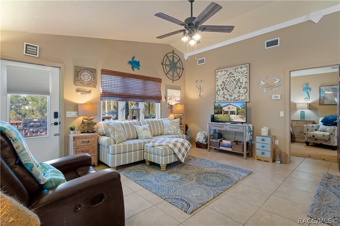 12009 W Gulf Breeze Court, Crystal River, FL 34429