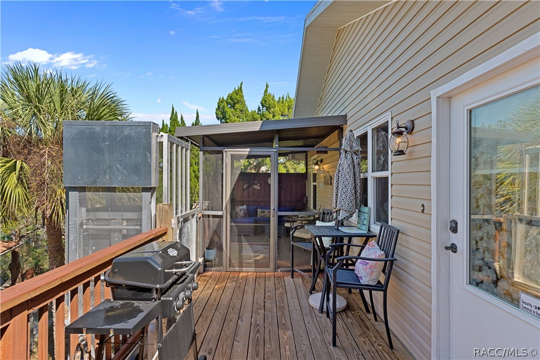 12009 W Gulf Breeze Court, Crystal River, FL 34429
