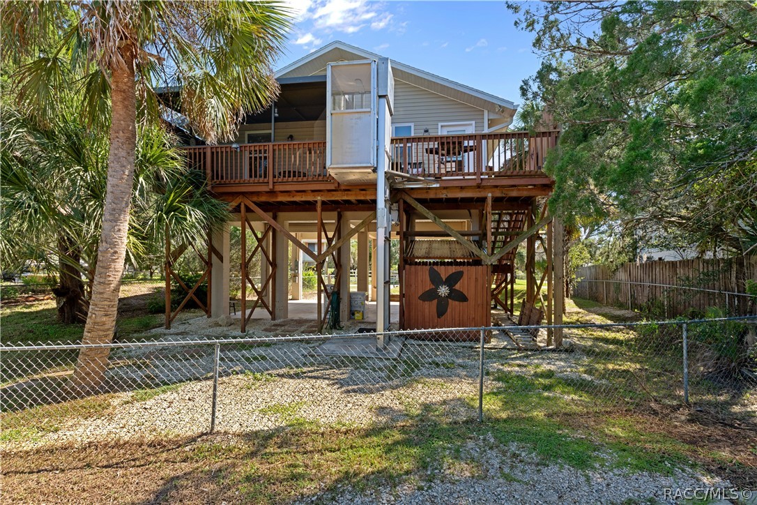 12009 W Gulf Breeze Court, Crystal River, FL 34429