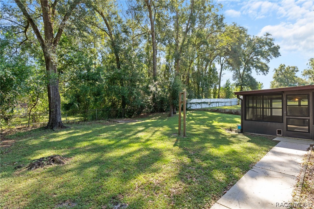 922 Cedar Avenue, Inverness, FL 34452