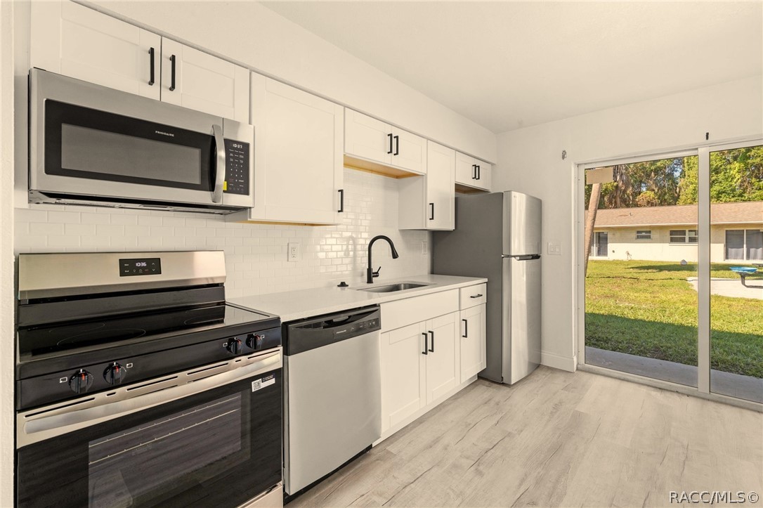753 NE 9th Street, Crystal River, FL 34428 753 NE 9th Street, Crystal River, FL 34428