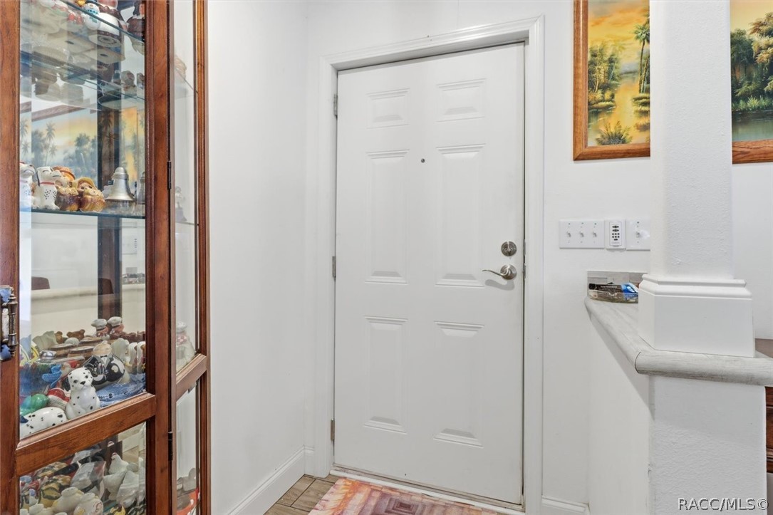 1255 S Bea Avenue, Inverness, FL 34452