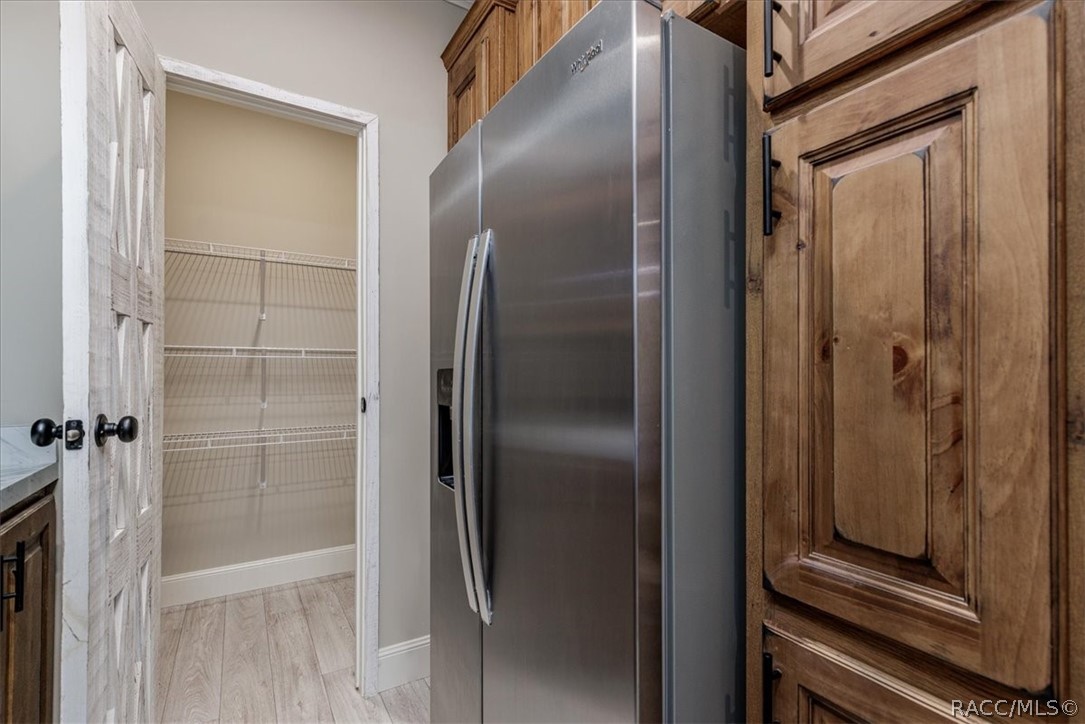 Walk-in Pantry