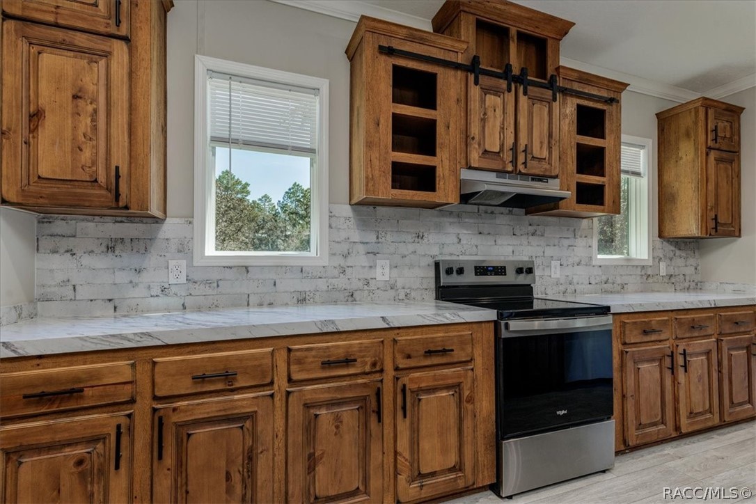 Tons of Cabinets