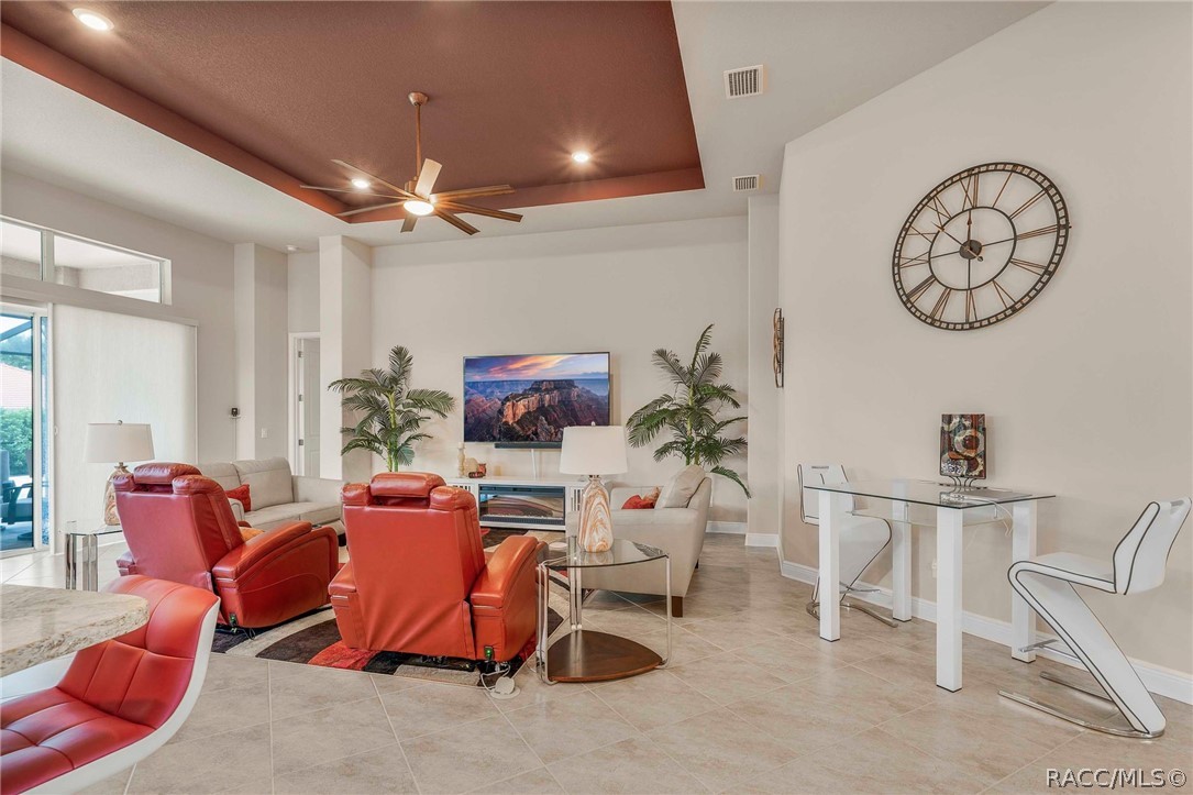 1323 N WHISPERWOOD Drive, Hernando, FL 34442