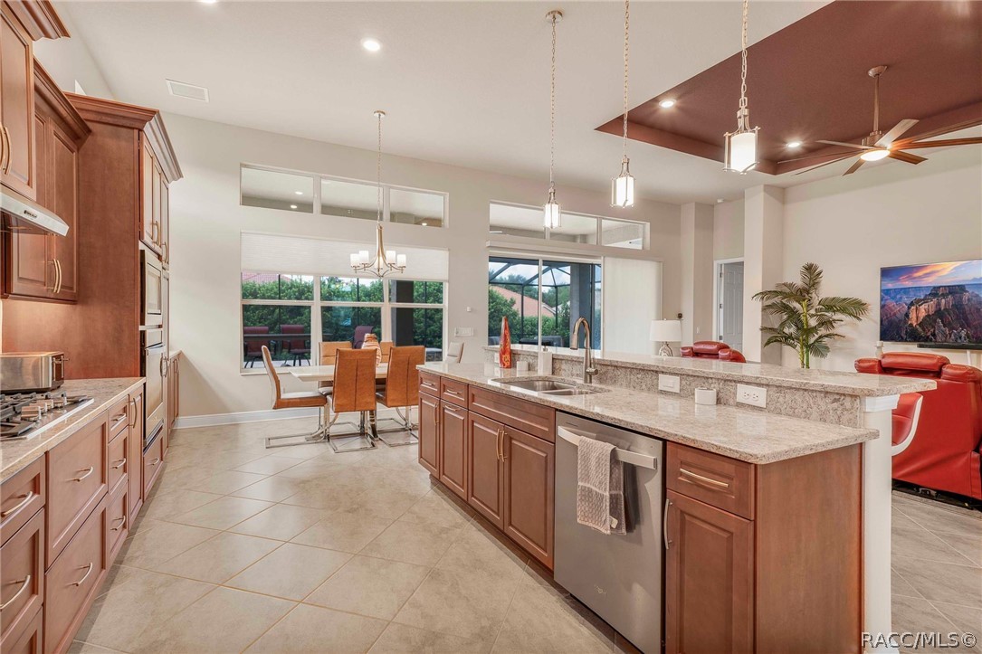 1323 N WHISPERWOOD Drive, Hernando, FL 34442