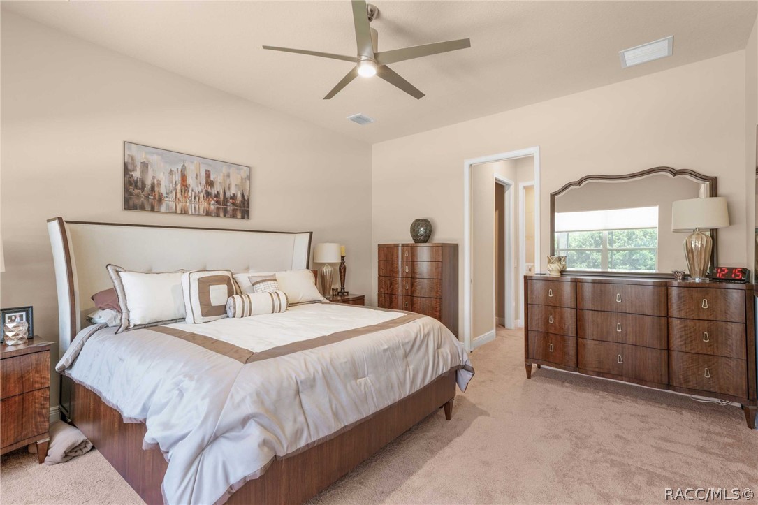 1323 N WHISPERWOOD Drive, Hernando, FL 34442