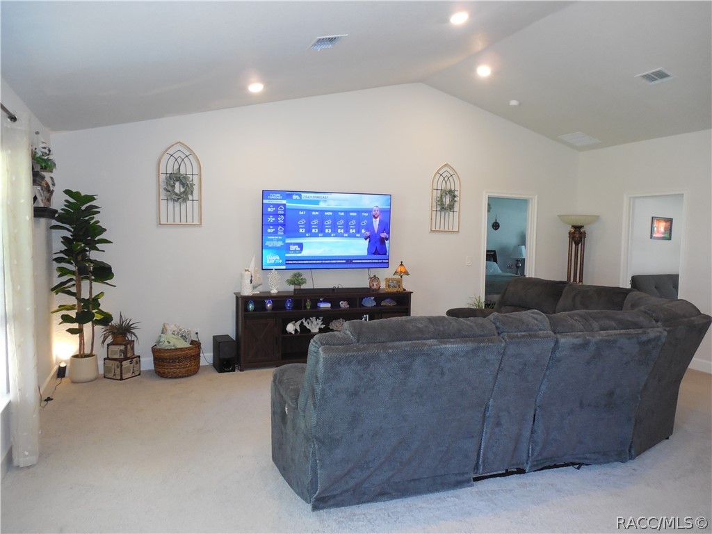 8135 N ISBEN Drive, Dunnellon, FL 34433 8135 N ISBEN Drive, Dunnellon, FL 34433