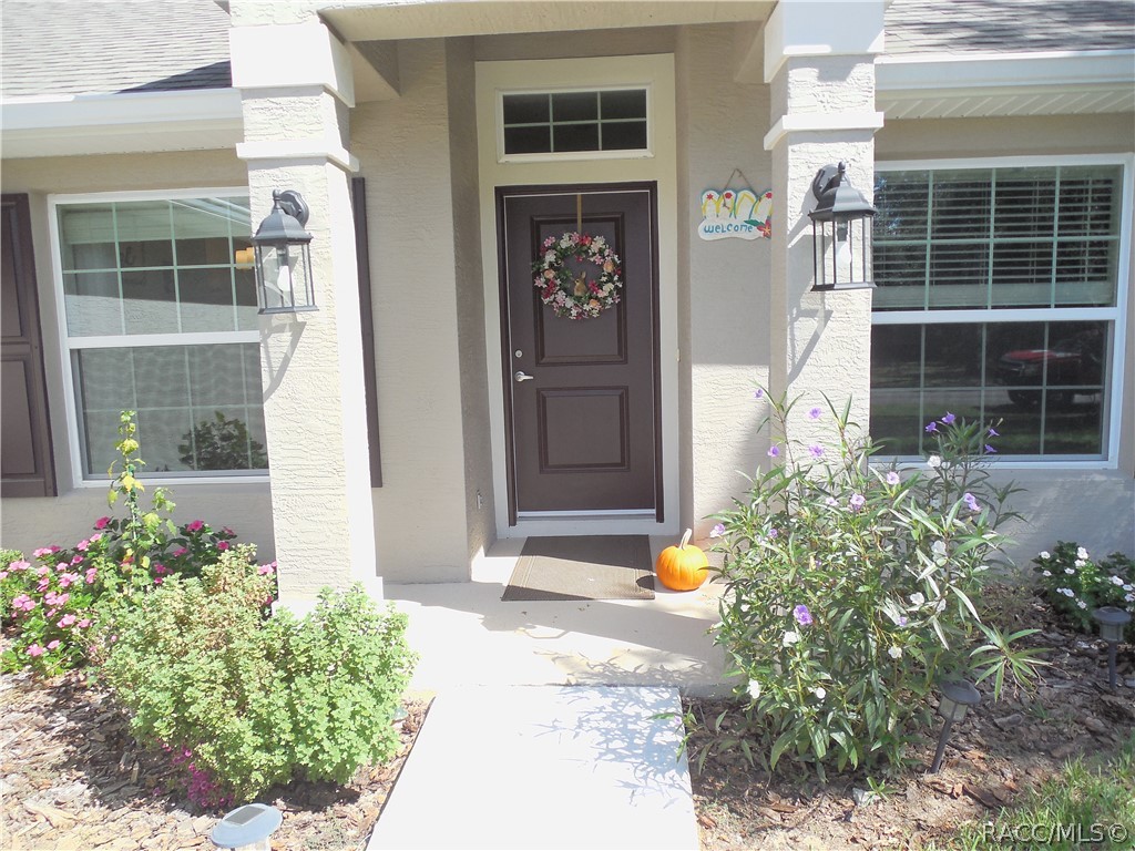 8135 N ISBEN Drive, Dunnellon, FL 34433