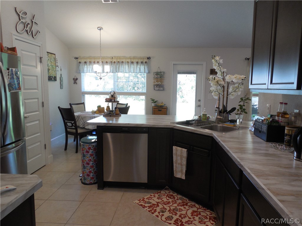 8135 N ISBEN Drive, Dunnellon, FL 34433 8135 N ISBEN Drive, Dunnellon, FL 34433