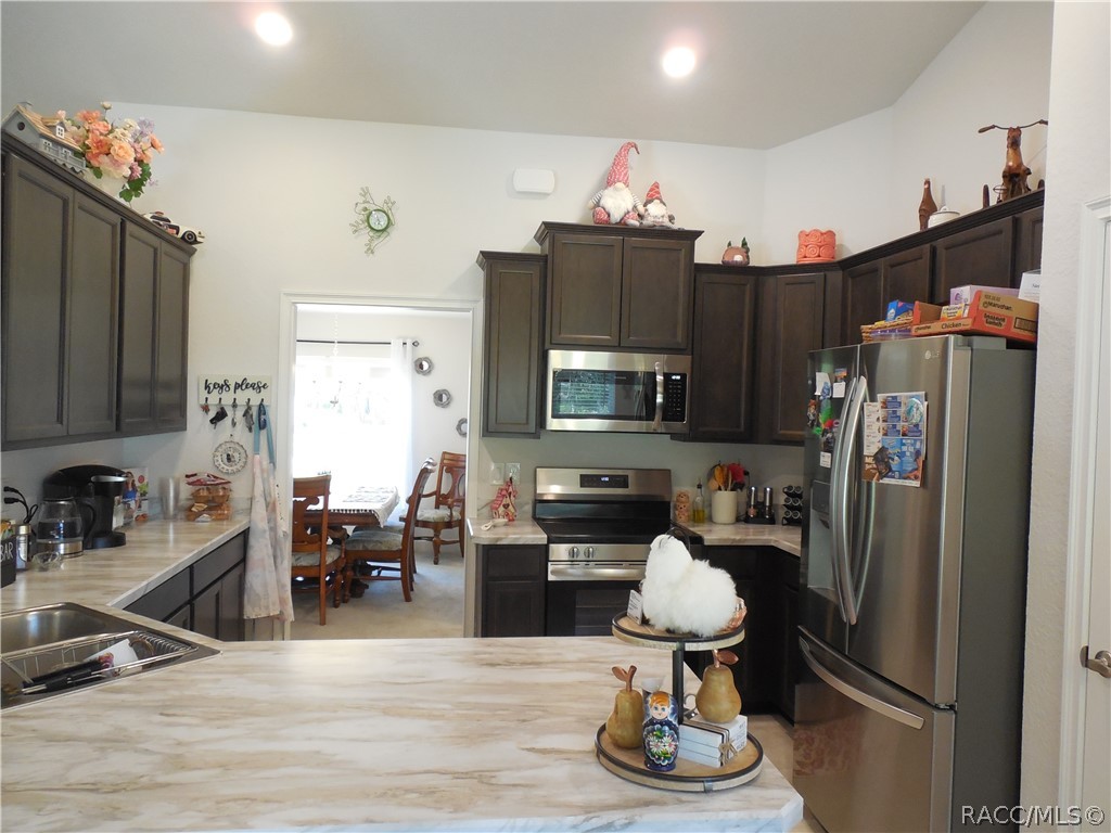 8135 N ISBEN Drive, Dunnellon, FL 34433 8135 N ISBEN Drive, Dunnellon, FL 34433