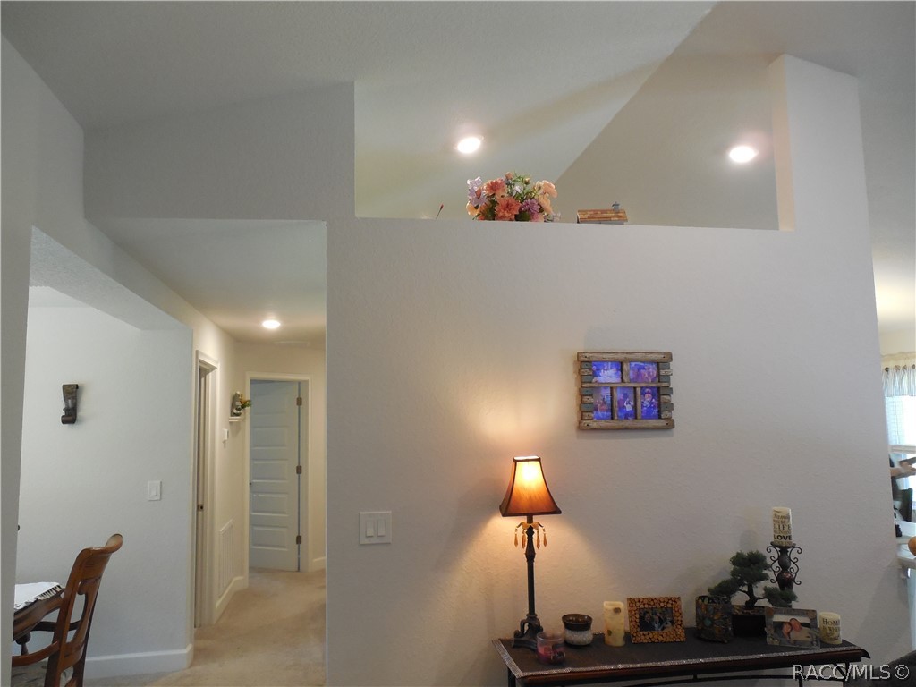 8135 N ISBEN Drive, Dunnellon, FL 34433