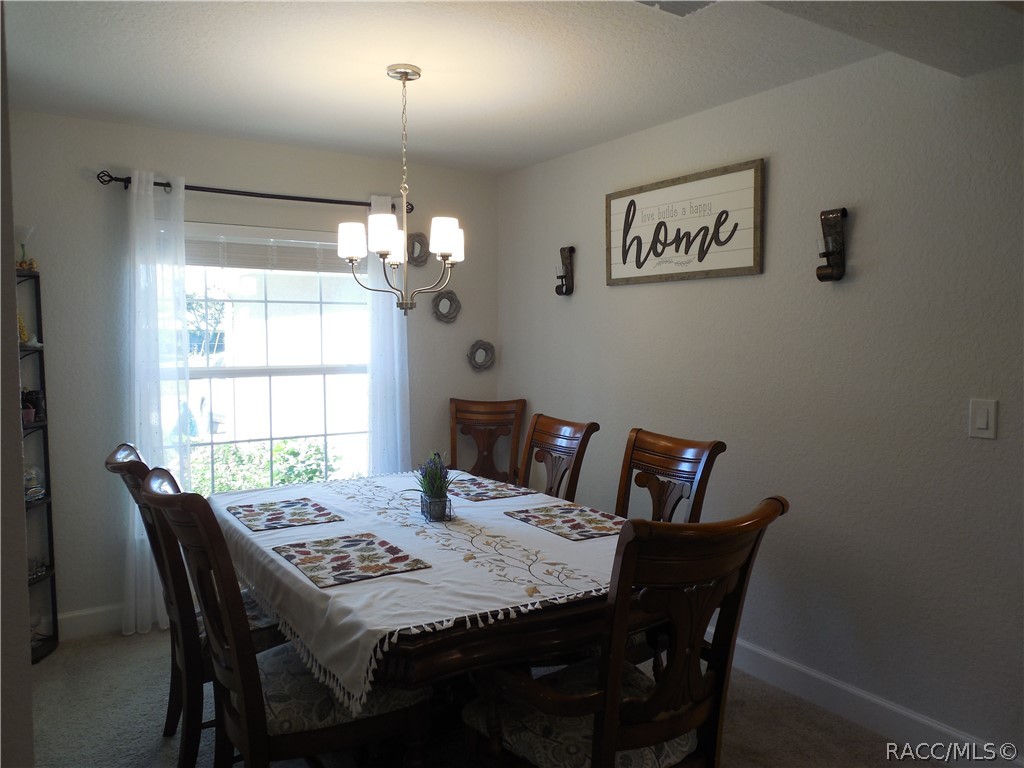 8135 N ISBEN Drive, Dunnellon, FL 34433