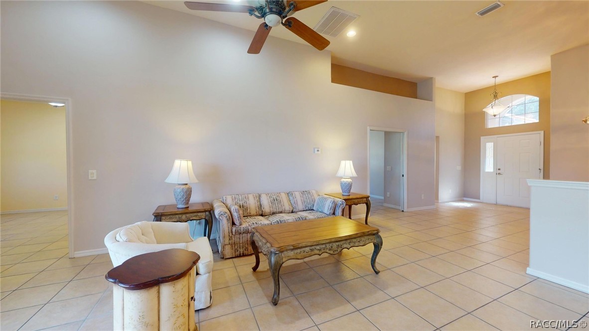 1381 W Skyview Crossing Drive, Hernando, FL 34442