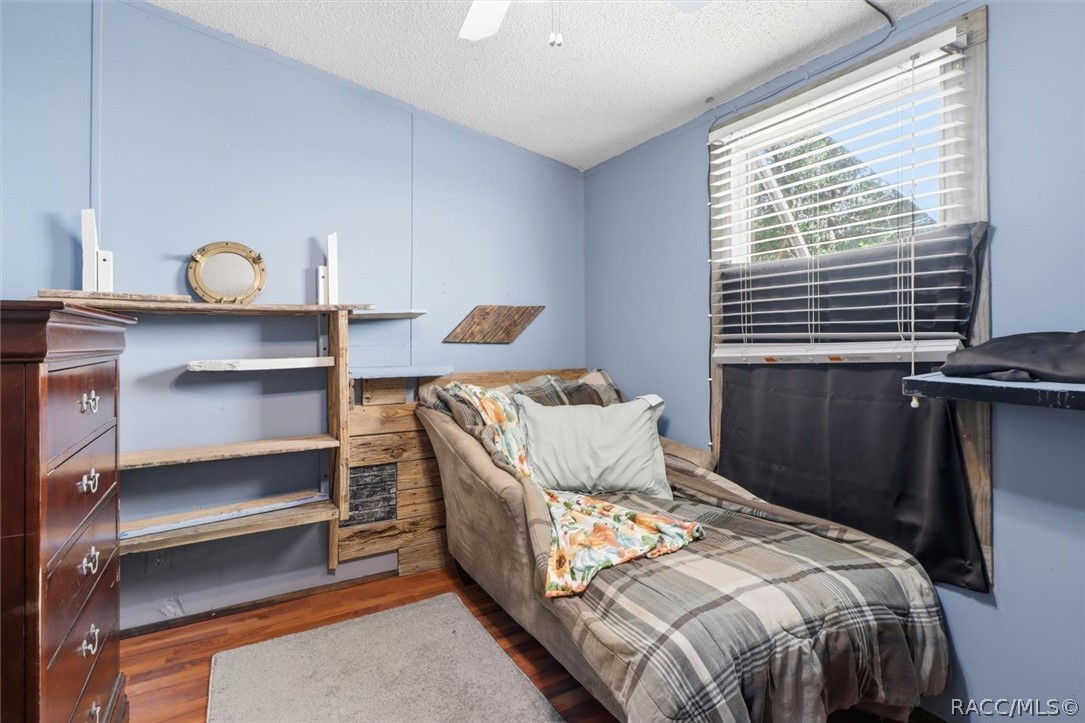 7603 N Ira Martin Avenue, Crystal River, FL 34428