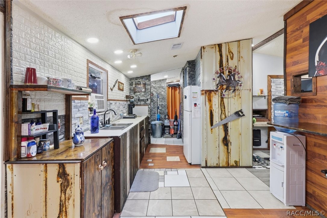 7603 N Ira Martin Avenue, Crystal River, FL 34428