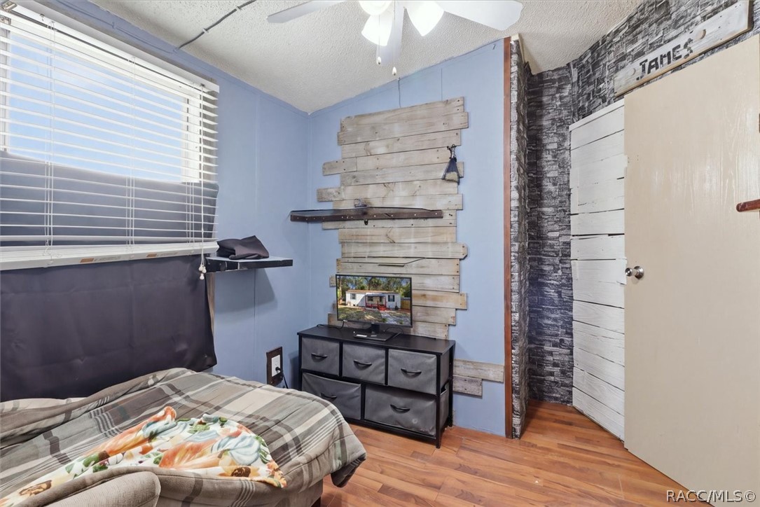 7603 N Ira Martin Avenue, Crystal River, FL 34428