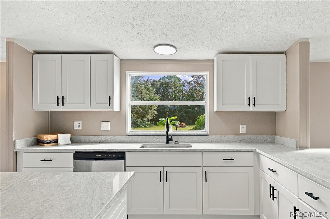 5715 S Florence Point, Homosassa, FL 34446
