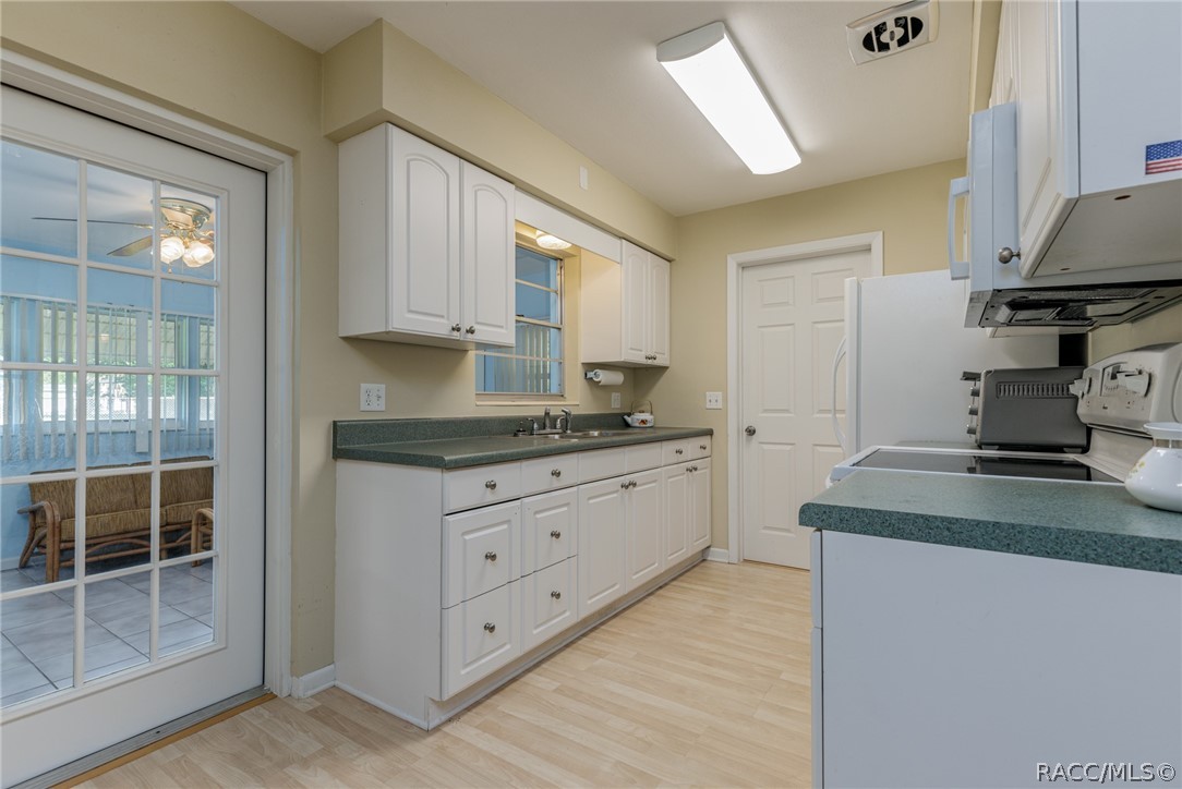 24 N Washington Street, Beverly Hills, FL 34465