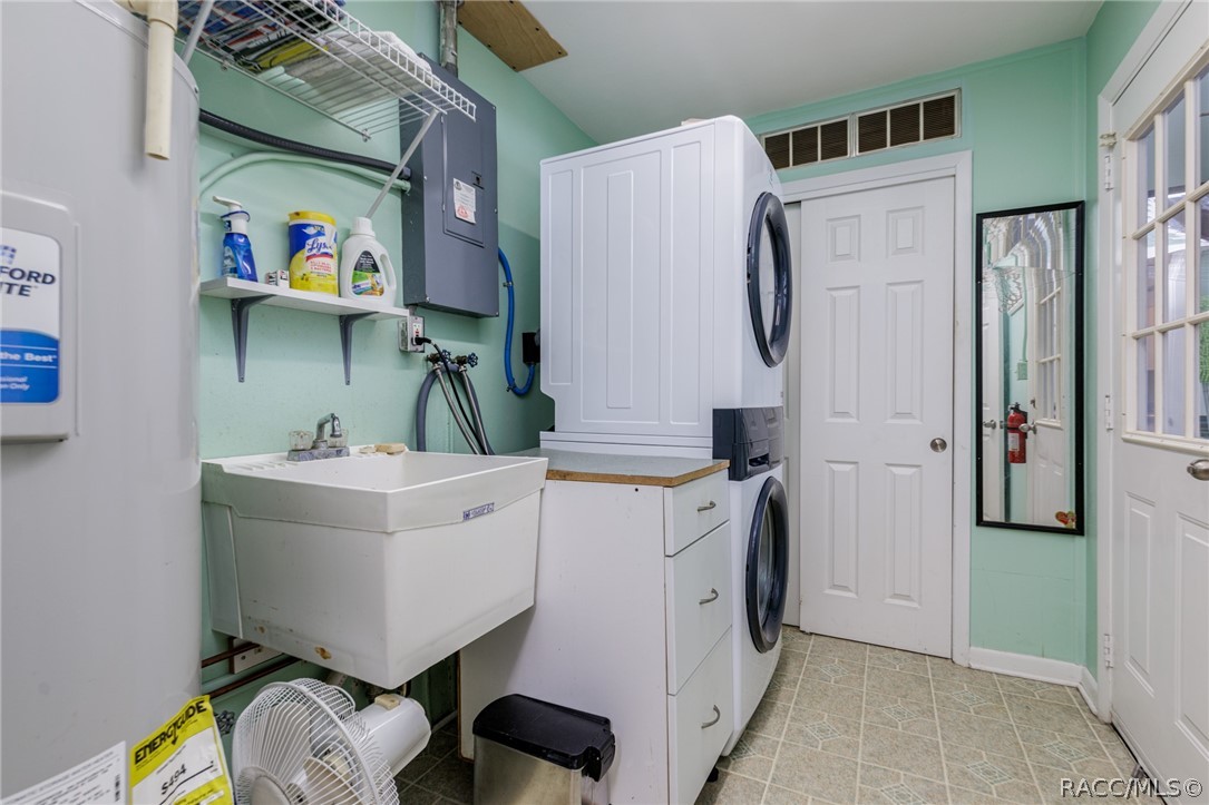 24 N Washington Street, Beverly Hills, FL 34465
