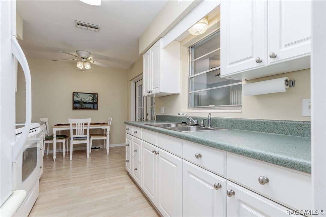 24 N Washington Street, Beverly Hills, FL 34465