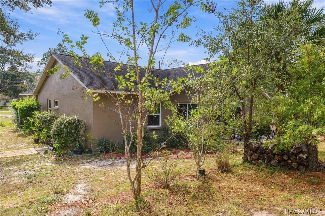 5855 W Nobis Circle, Homosassa, FL 34448