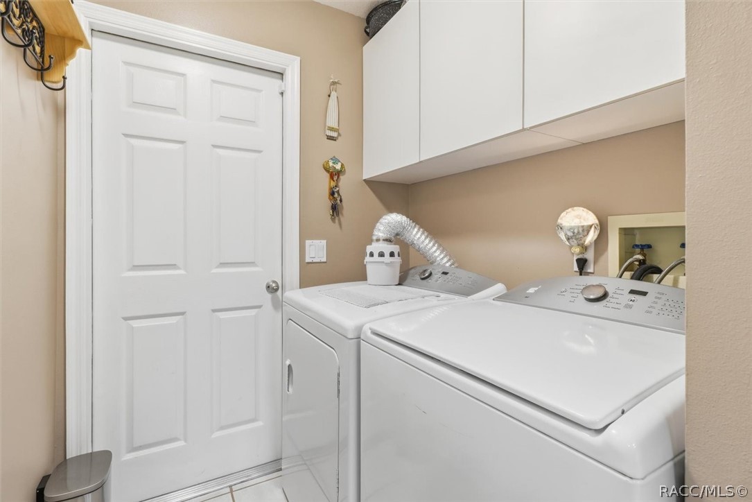 5855 W Nobis Circle, Homosassa, FL 34448