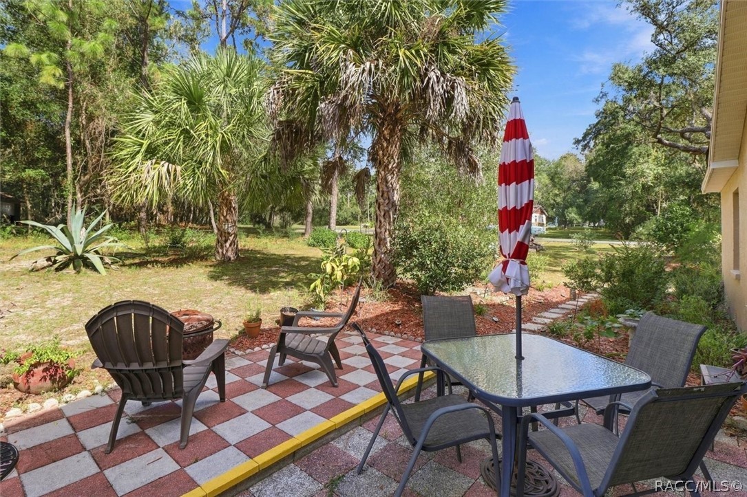 5855 W Nobis Circle, Homosassa, FL 34448